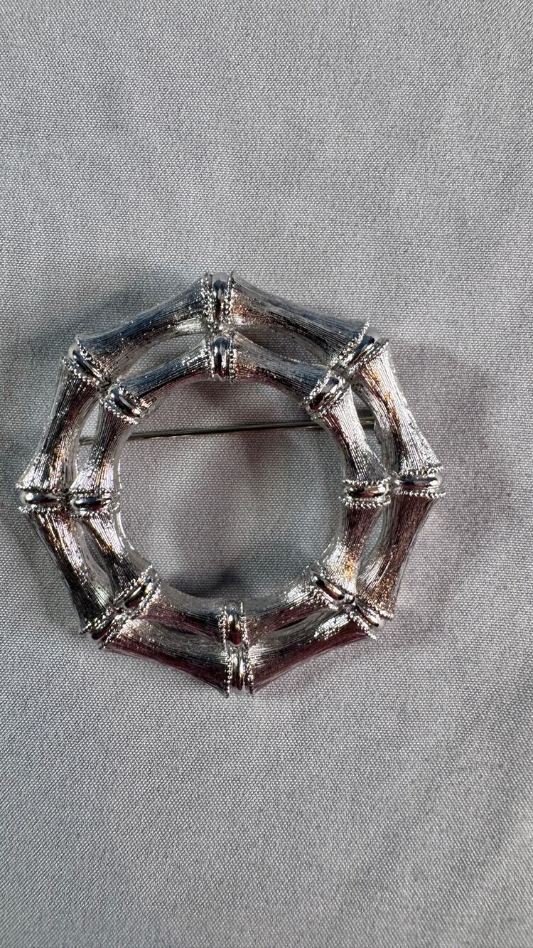Vintage MONET Silver Tone Bamboo Wreath Circle Brooch Pin Signed 2"
